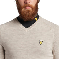 Lyle &amp; Scott Merino V 领 - 温暖的灰泥灰